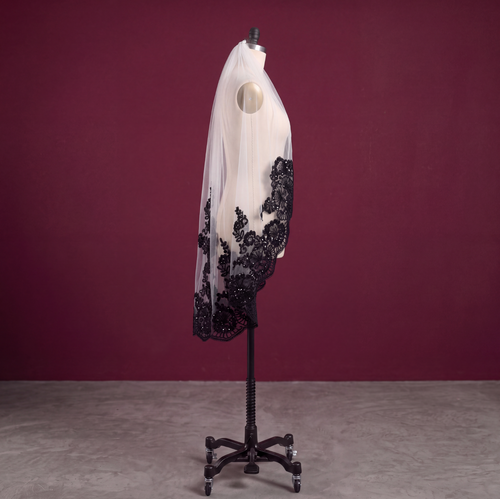 Black Sequined Lace Trimmed Wedding Veil Short With Comb